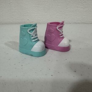 Lotta Looks Doll Shoes Pink Blue Sneakers Hearts Fashion Accessory Lot